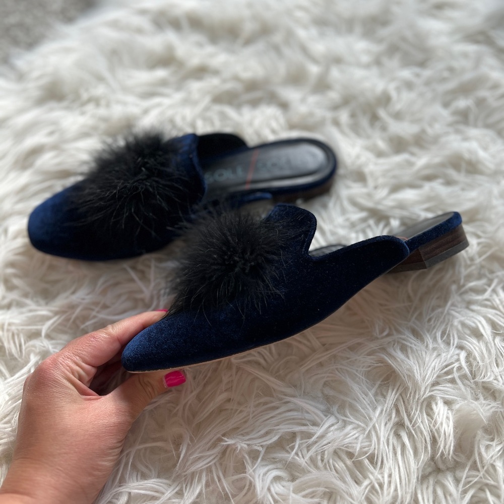 Sole Society Cleona Navy Velvet Feather Pom Pom Mules Size 8